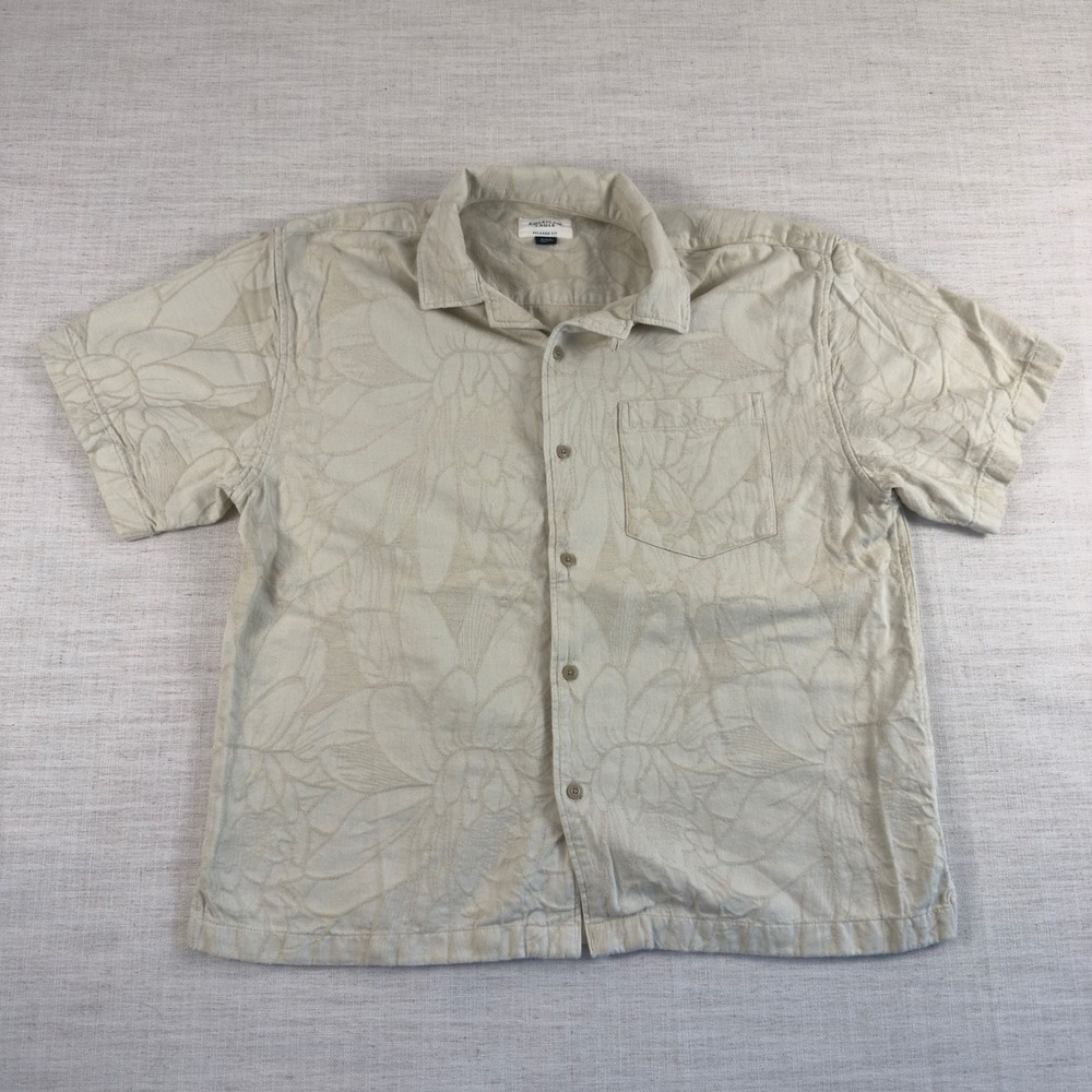 American Eagle Relaxed Fit Floral Jacquard Short Sleeve Shirt Size M